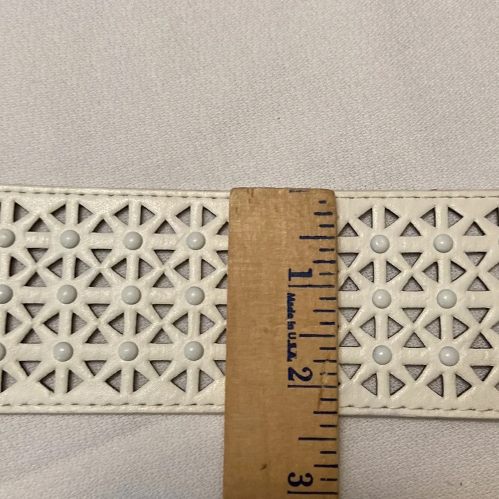 White Cut Bead Embellished Wide Womens Stretch Fashion Belt size 28